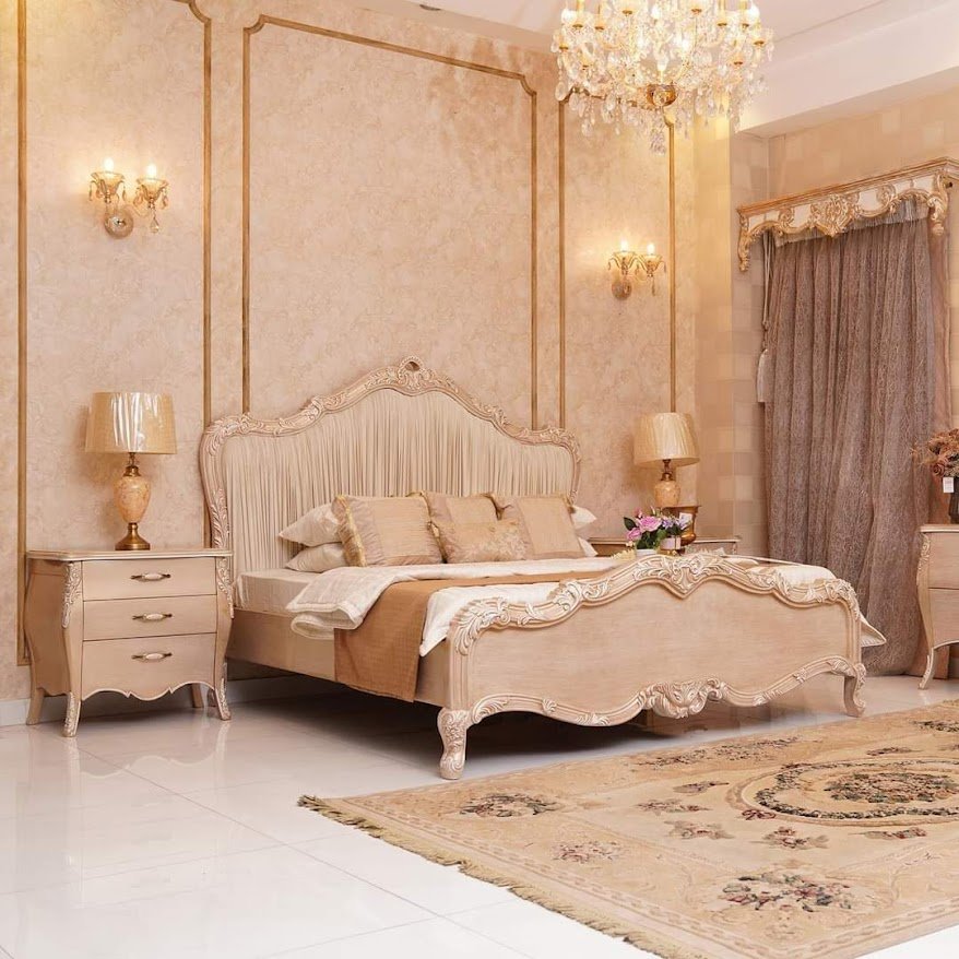 Elegant Classic Bedroom Furniture Set